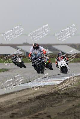 media/Nov-29-2025-TrackDaz (Sat) [[10ae2d9bce]]/A Group/Session 4 (Wheelie Bump)/